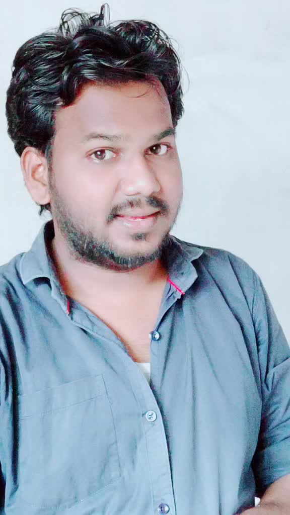 @గోదావరి అబ్బాయి ☑️
