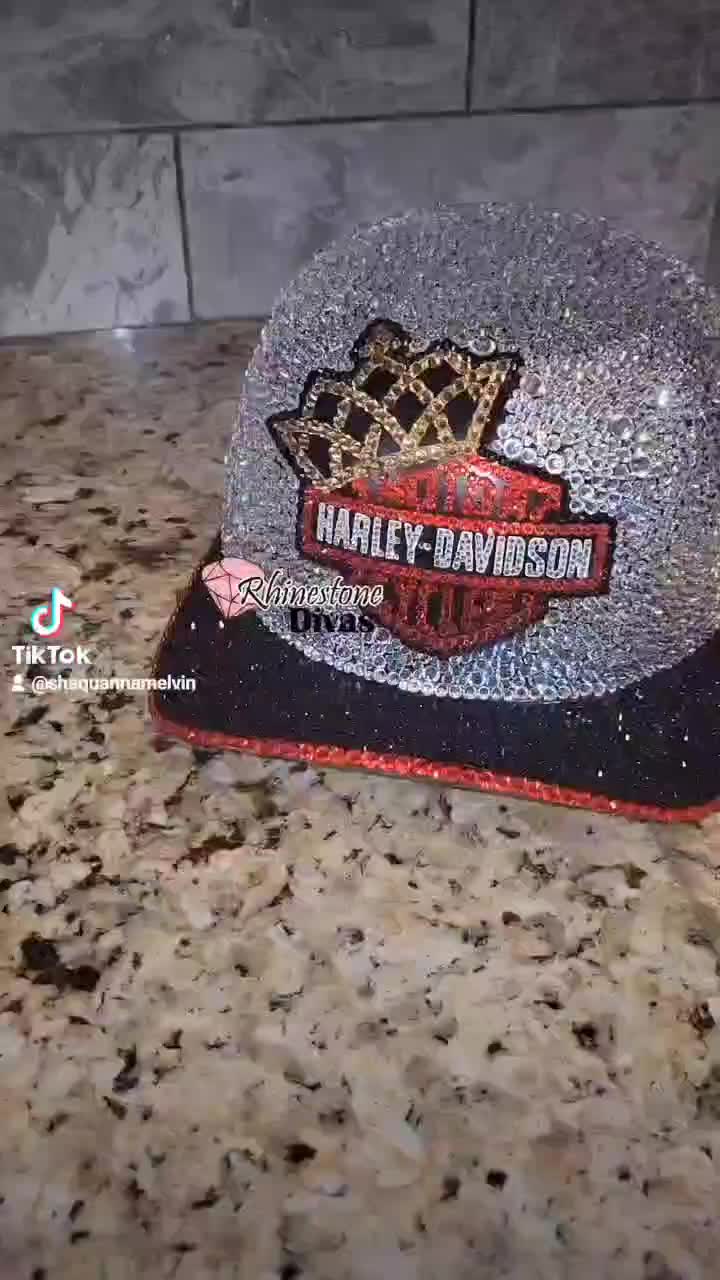 @Rhinestonedivas