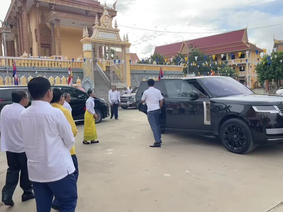 @កូន ប៉ូលីសតូច