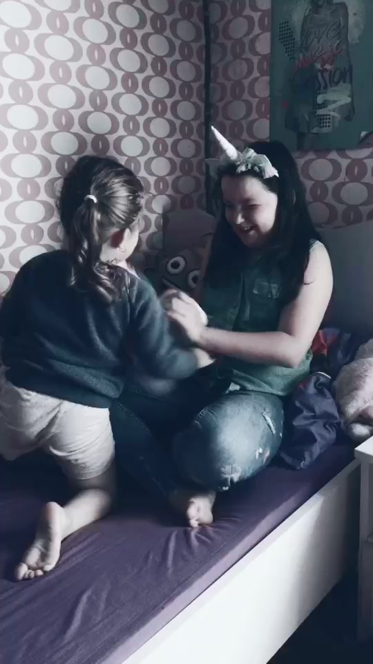 @🦄 Laura 🦄
