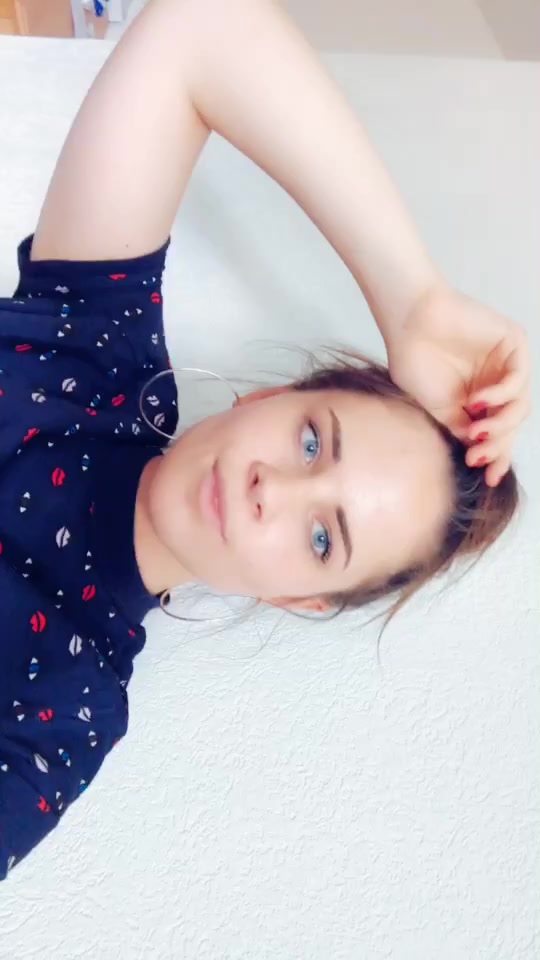 @laura