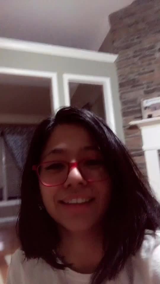 @Ana Flores