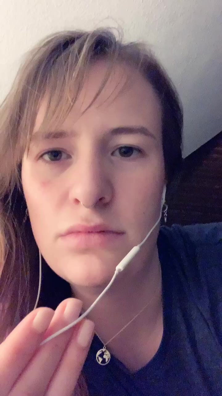@AnneNeedsSpace