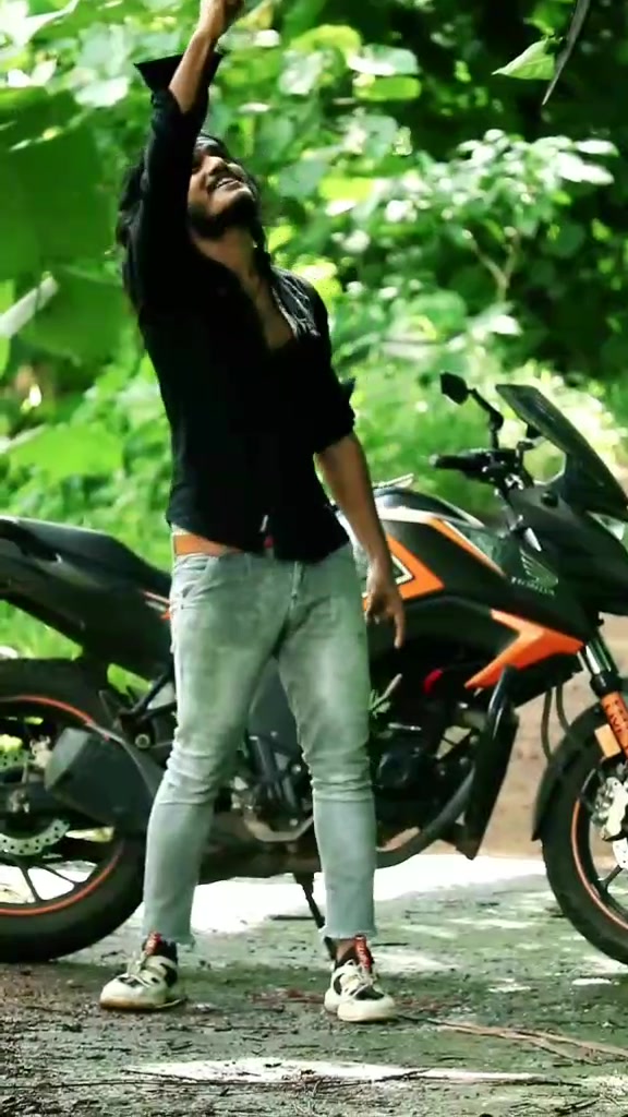 @Praveen Pradeep