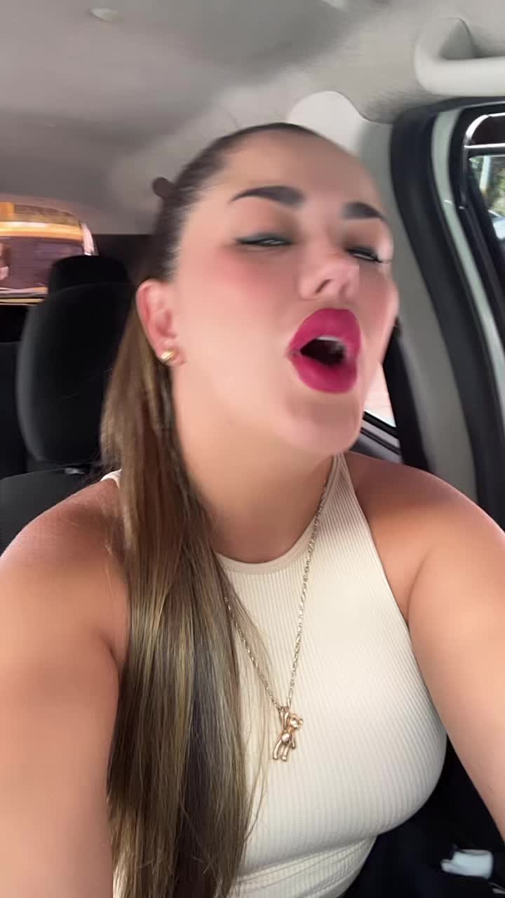 @user82503665182
