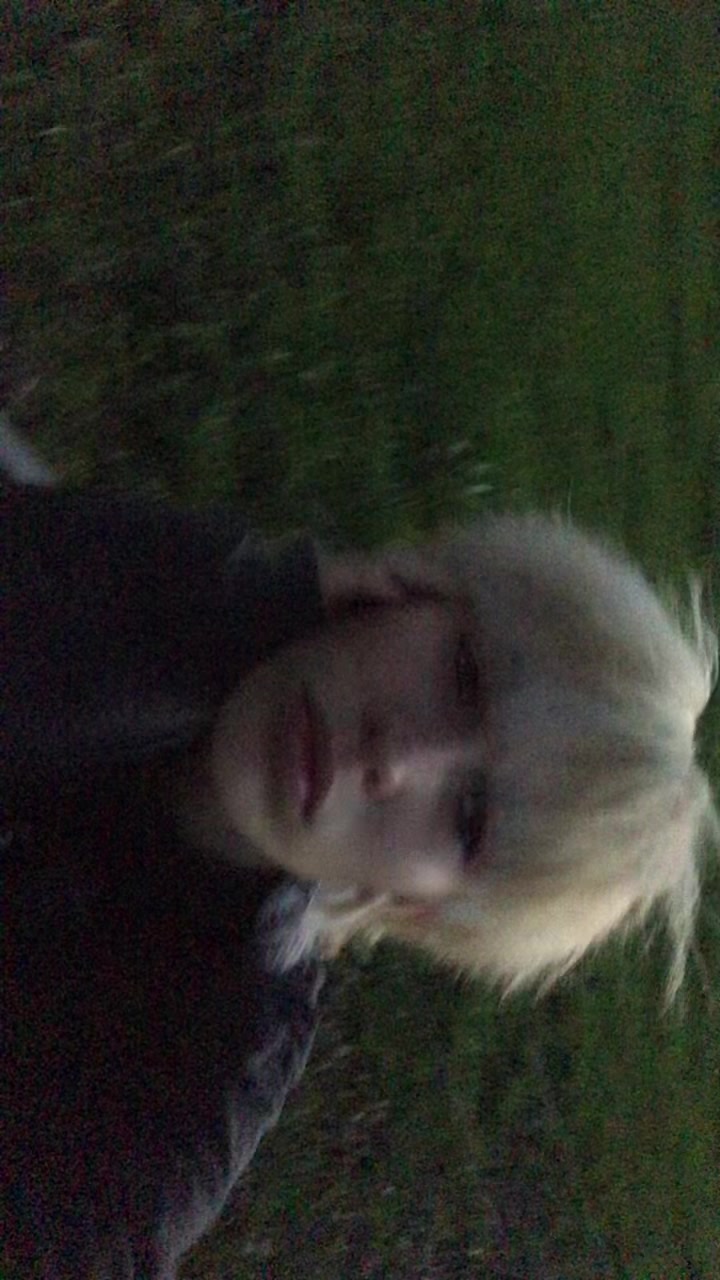 @Läusika🏳️🌈