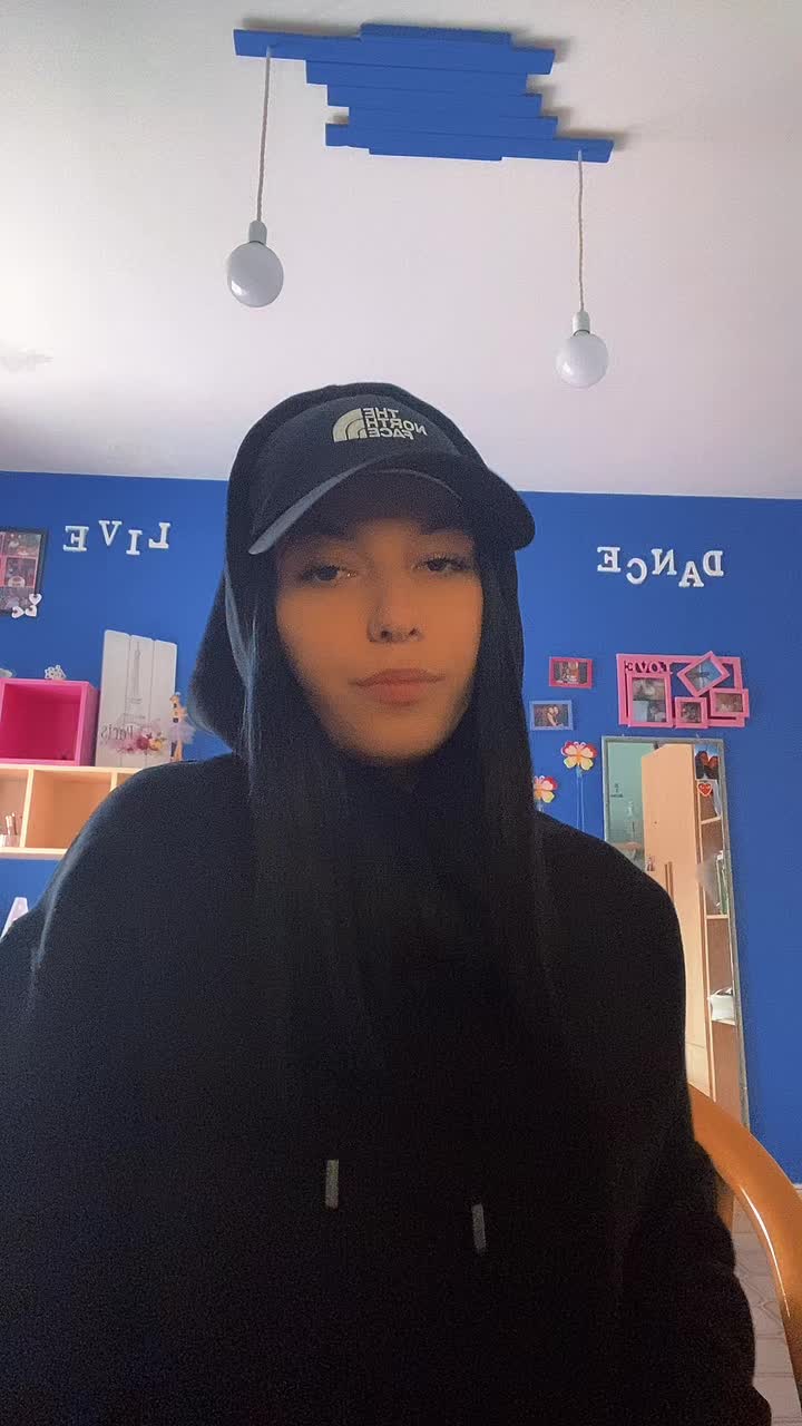 @m i c h e l l e