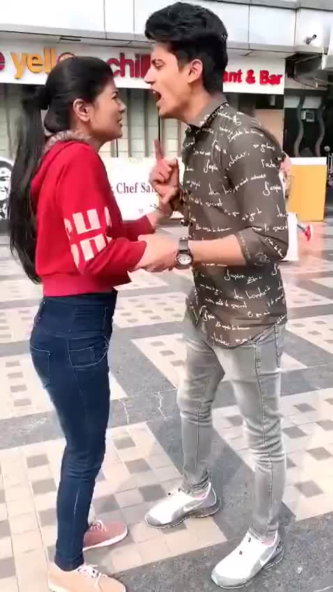 @04 aliyakhan04
