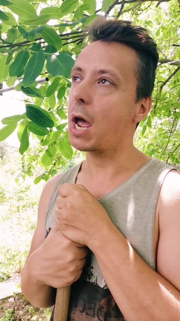 @Ádám Kertész