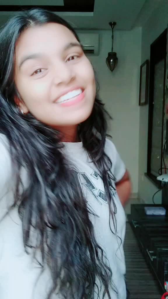 @VEDANSHI ✨❤️