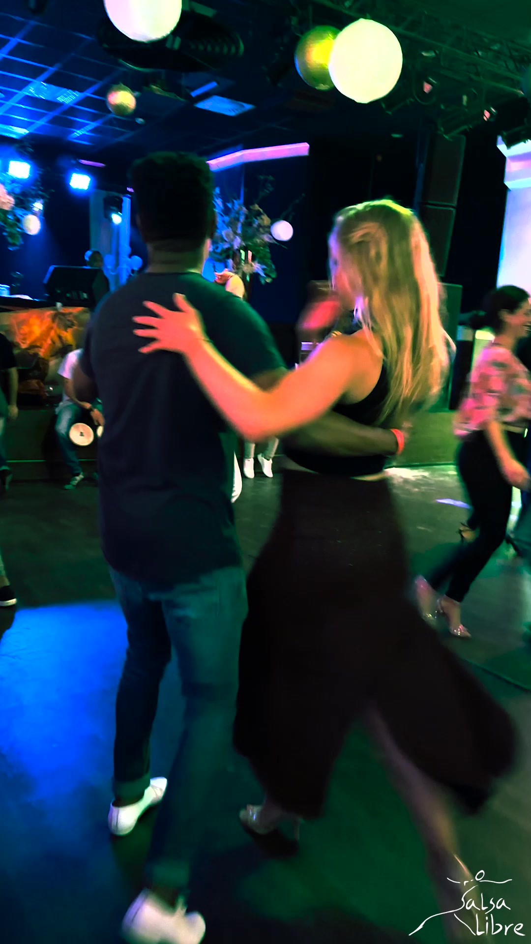 @Salsa Libre Dansschool