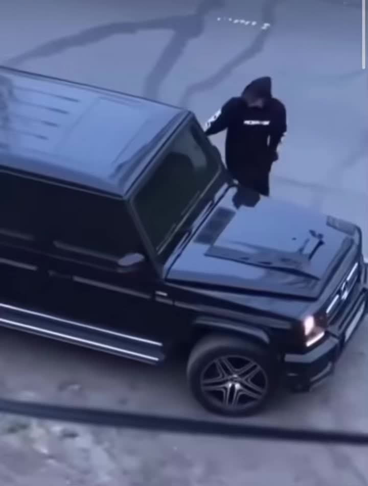 @𝖵𝗂𝗄𝗂𝗇𝗀 𖤍
