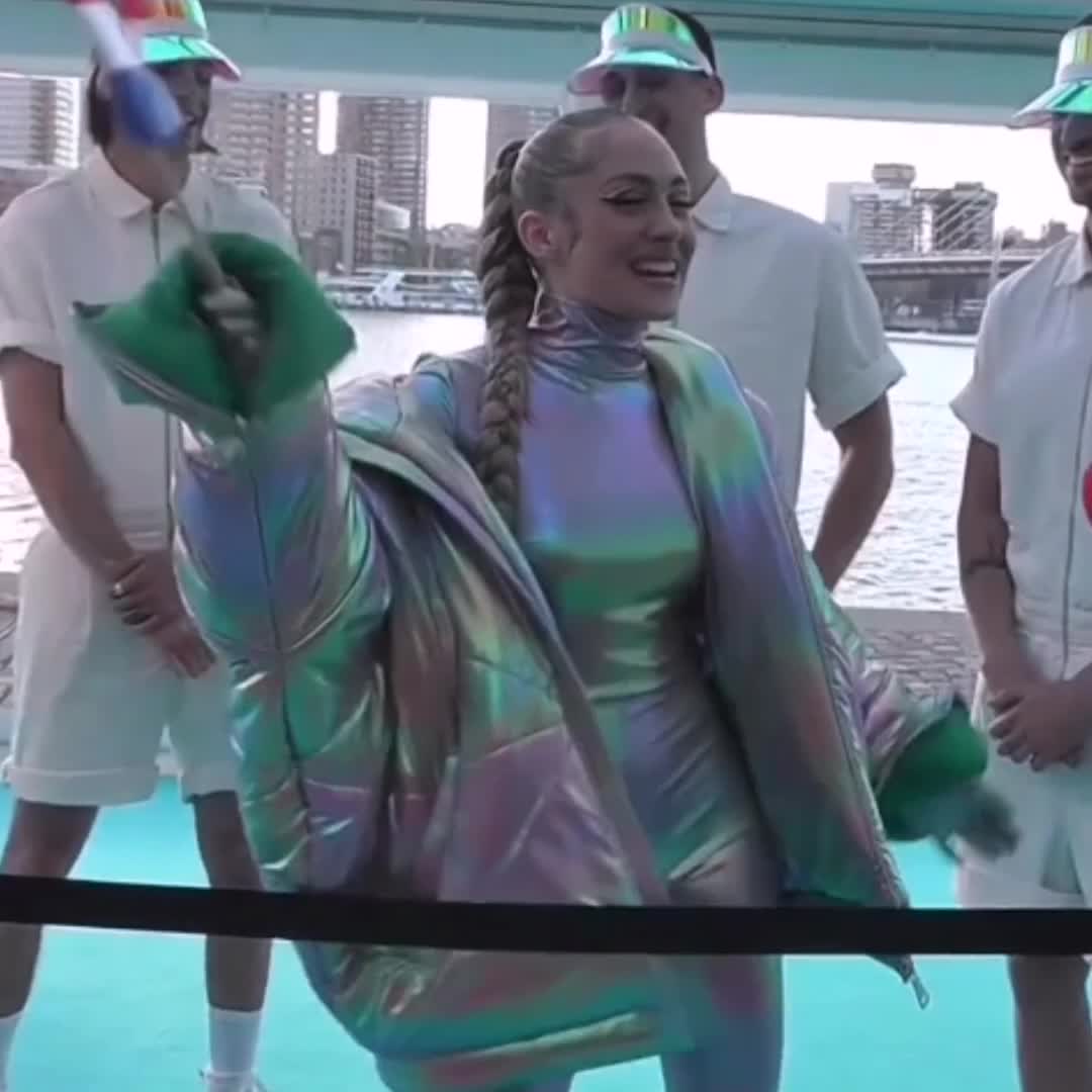 @𝐌𝐔𝐒𝐈𝐂𝐂.𝐒𝐂