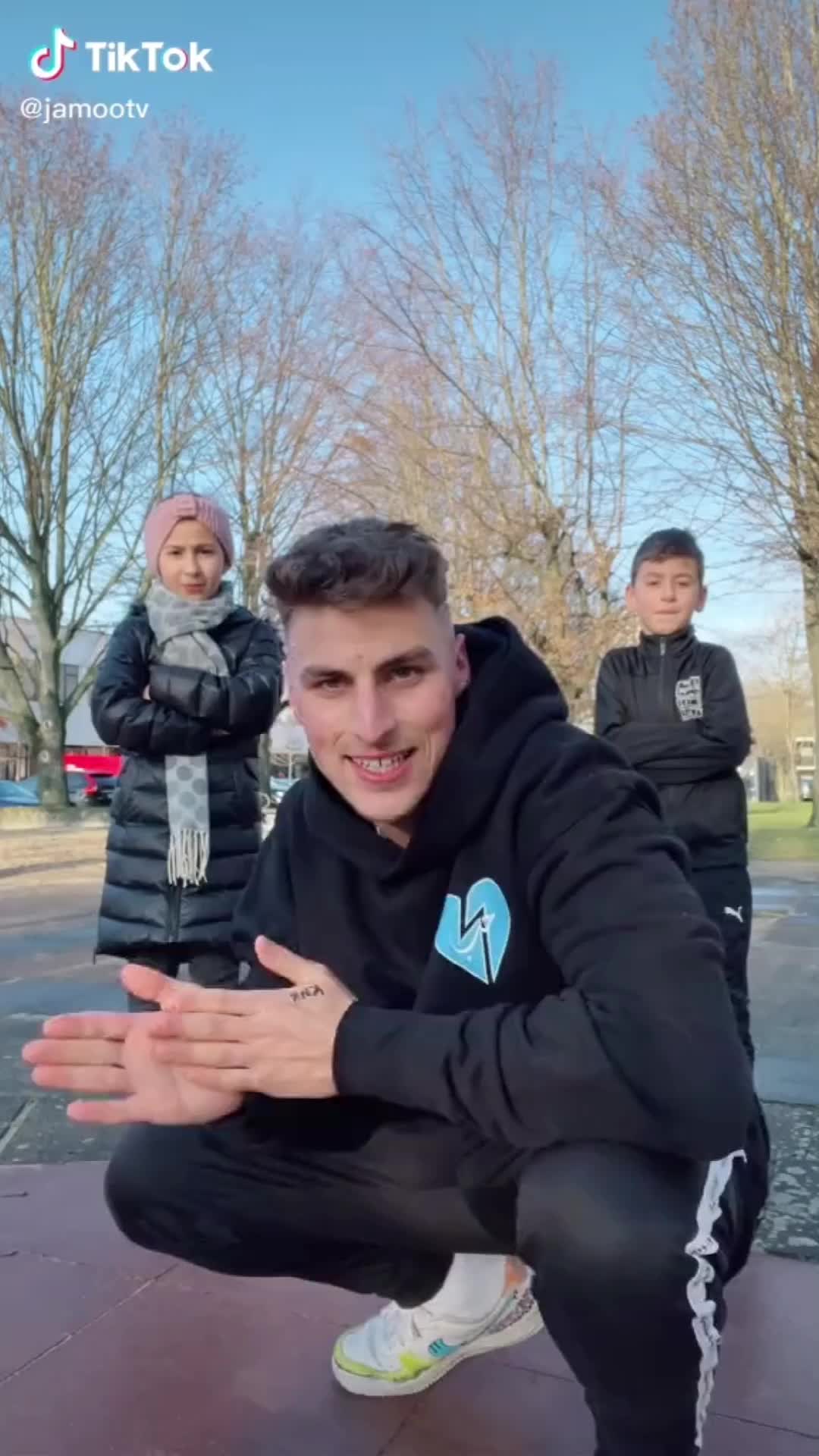@Teamjamoo