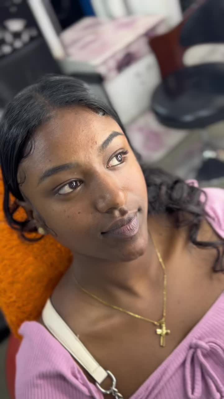 @Tommysimple-make up ትንሿ salon