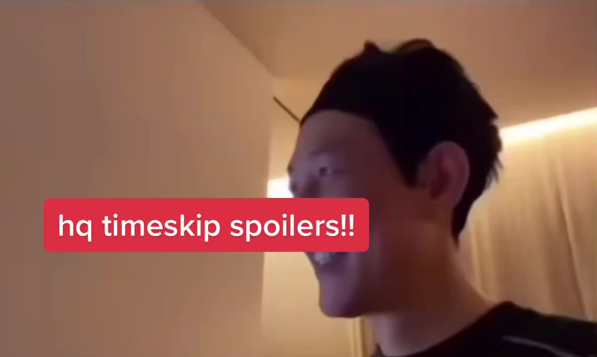 @<:o