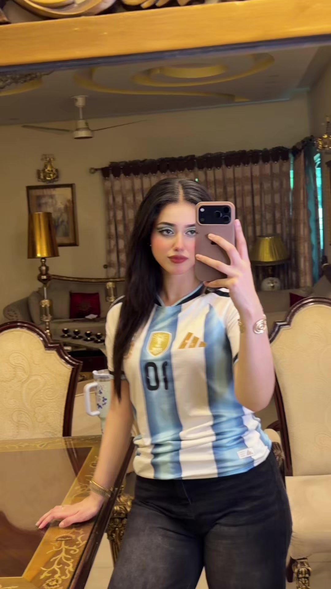@Alina Amir