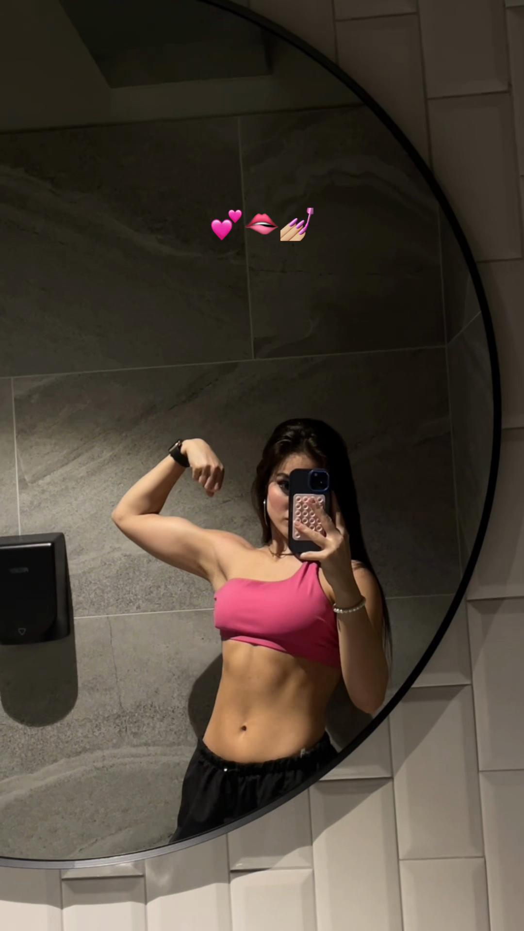 @mahsa navabi