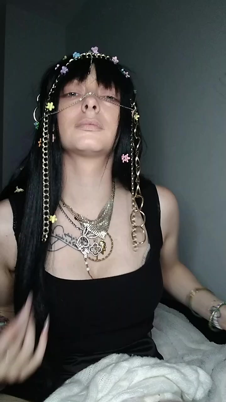 @Jazlyncrayz