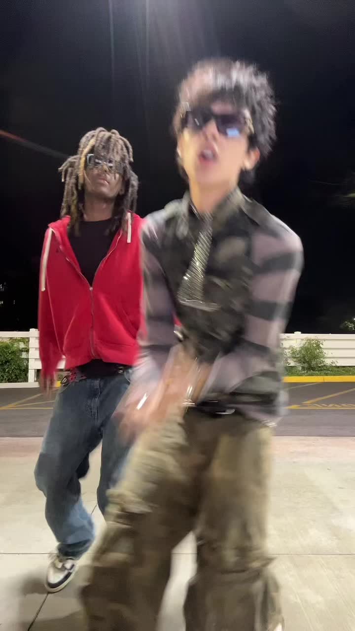 @Joji