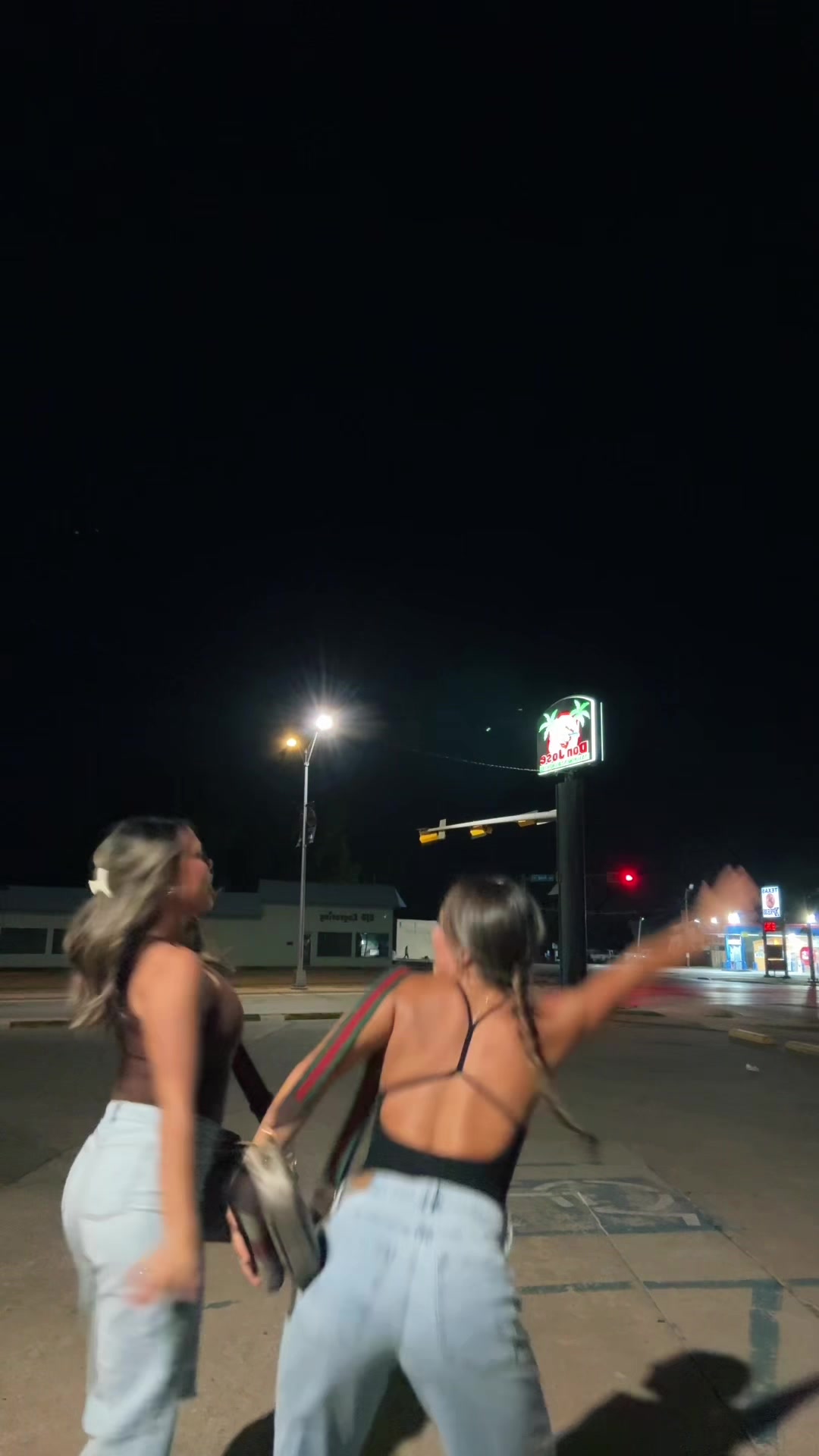 @J A D E ✰