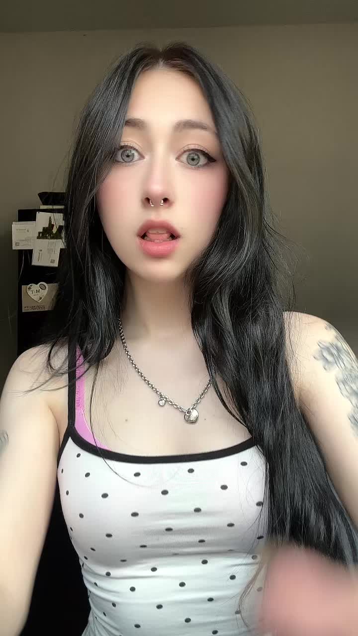 @Juli 🦇