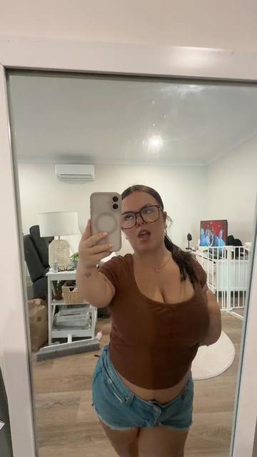 @heyitsnenee