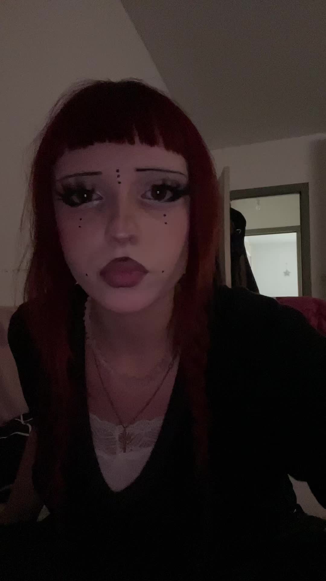 @♱