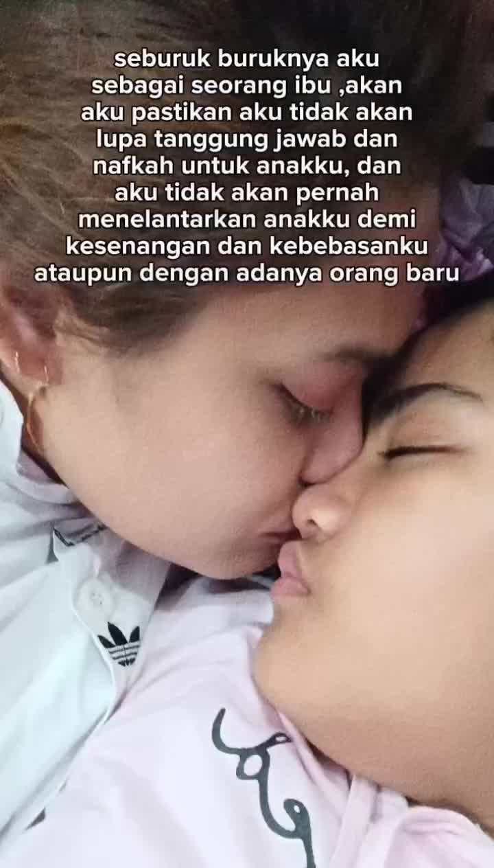 @Dhek_Della17🇭🇰