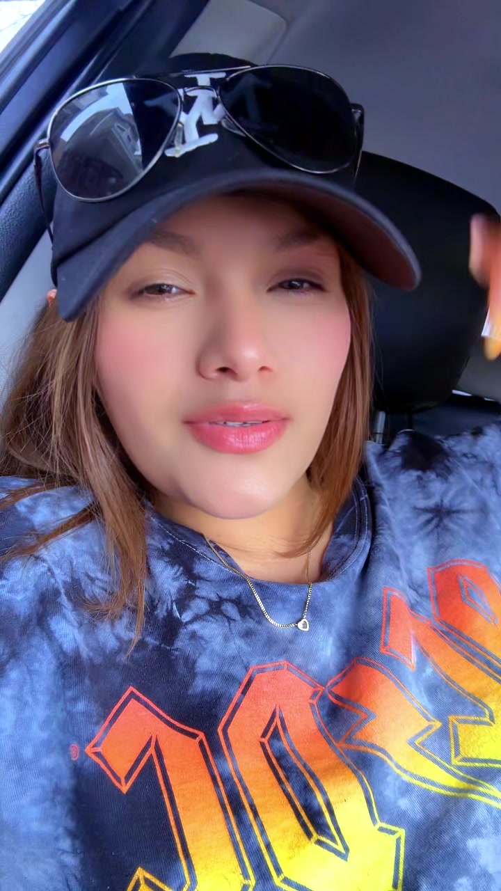 @Samantha flores