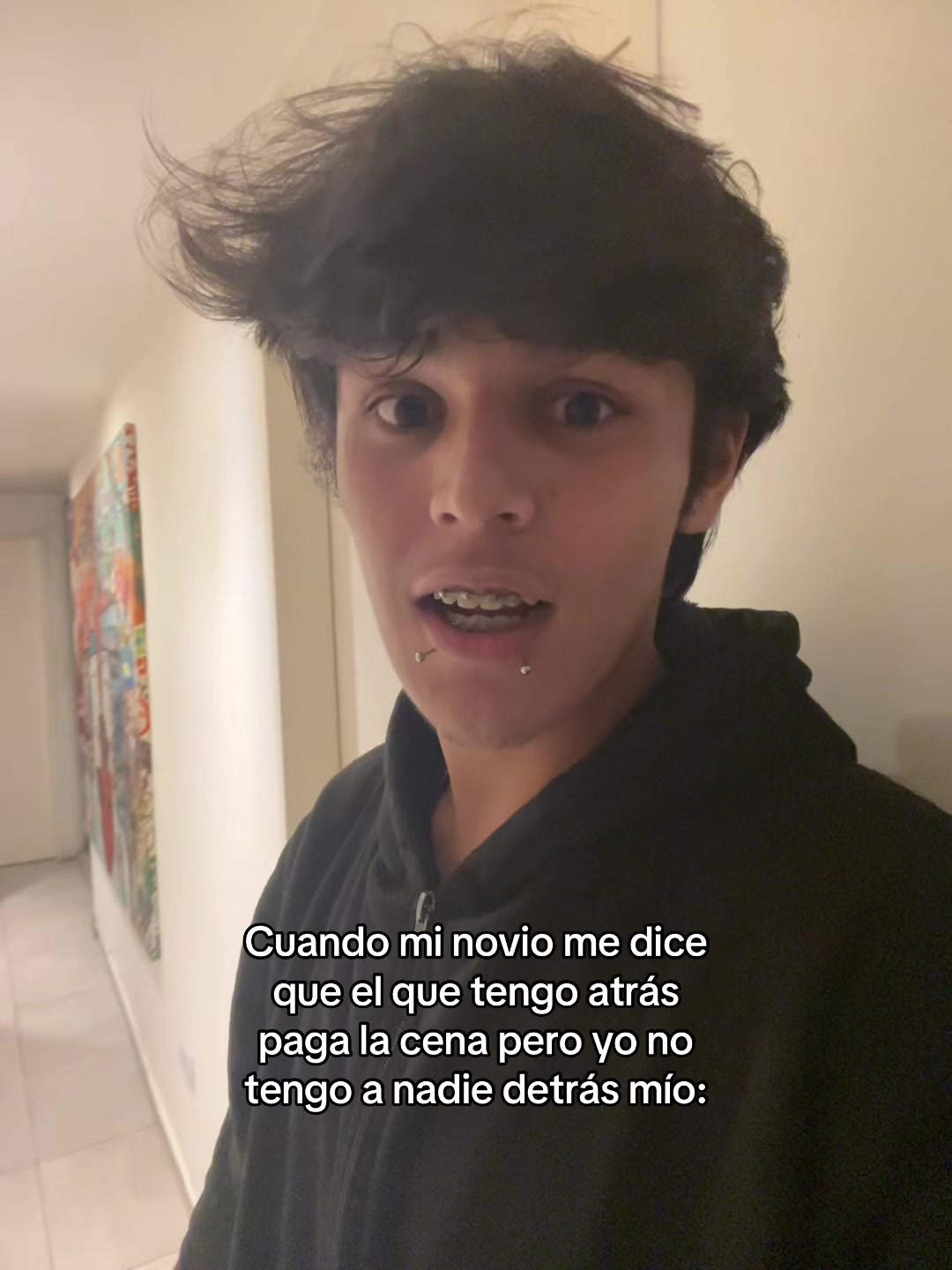 @メ