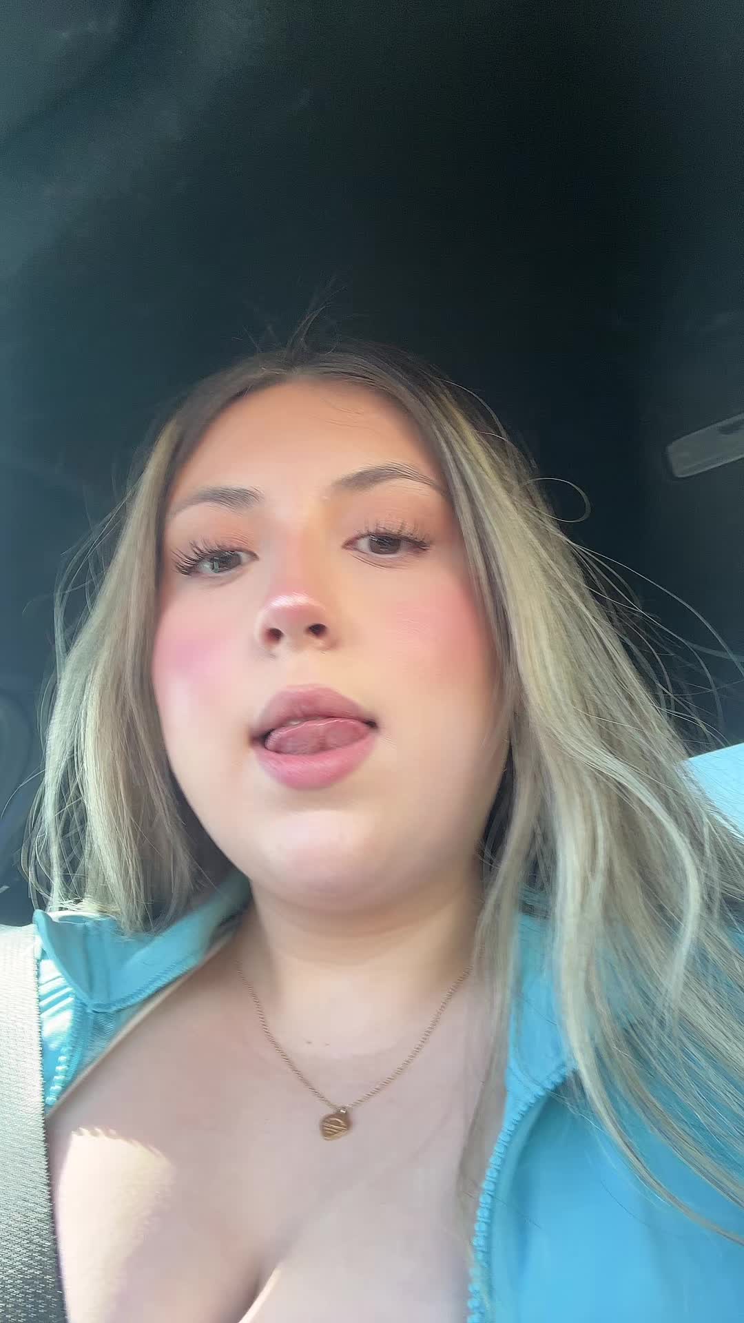 @🧁
