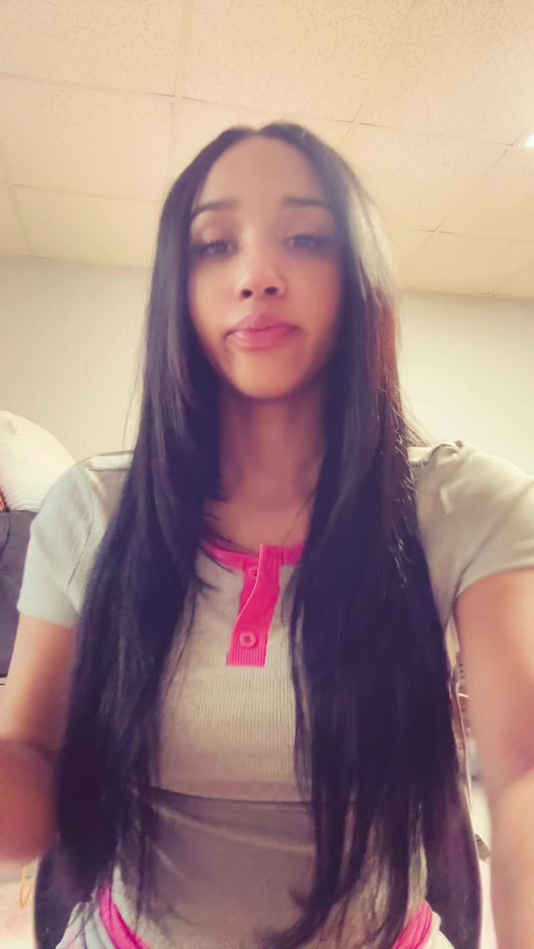 @iiamcyarah
