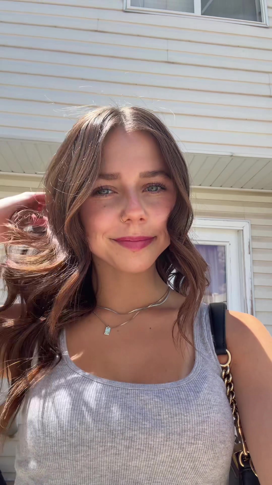 @chloenalani?