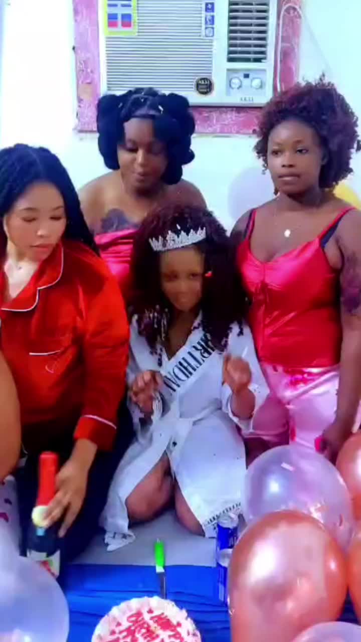 @MRS SESAY 🇸🇱🇸🇱🙏🙏🇴🇲🇴🇲