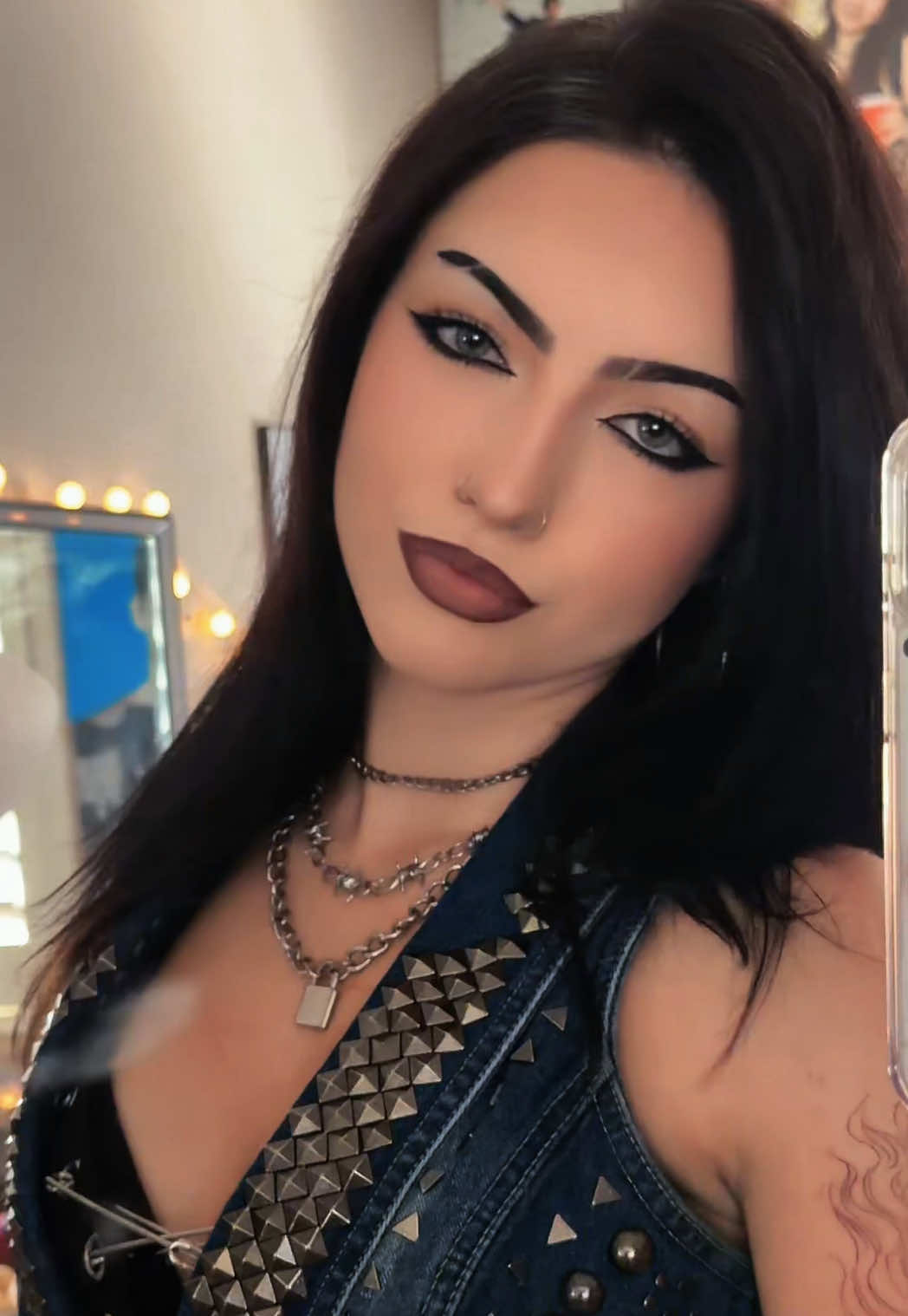 @𝔪𝔞𝔦𝔩𝔢♡