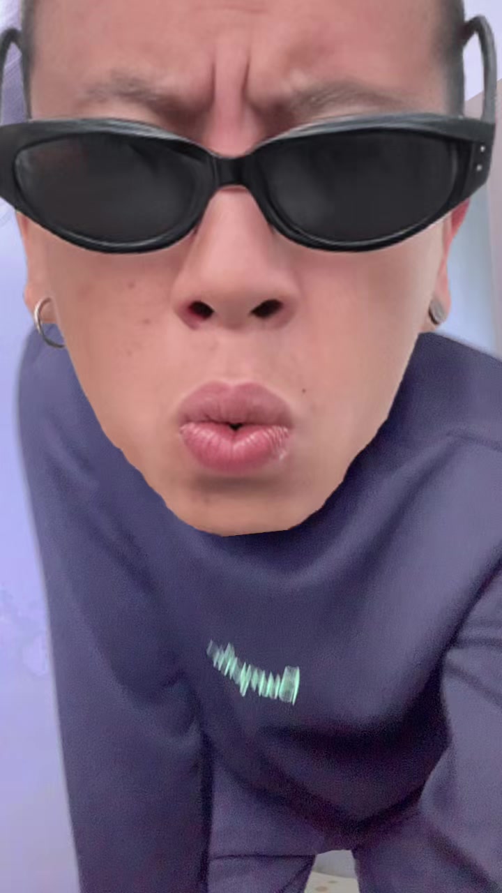 @❦︎ᶻ