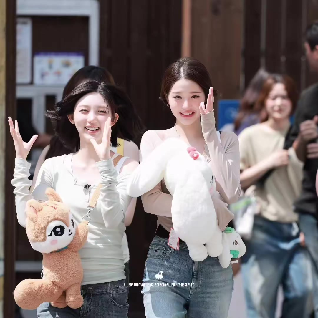 @Lỏ love wonyoung