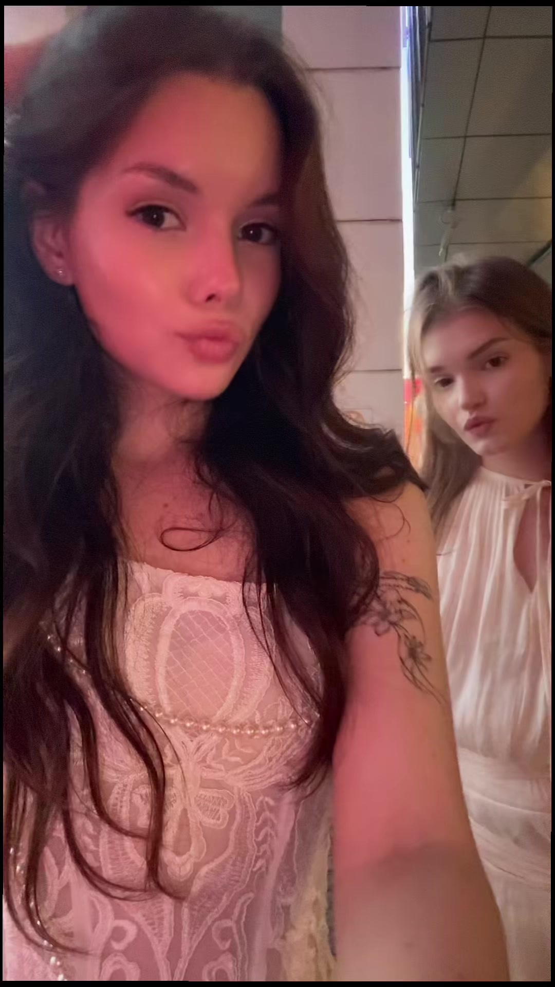 @teylova