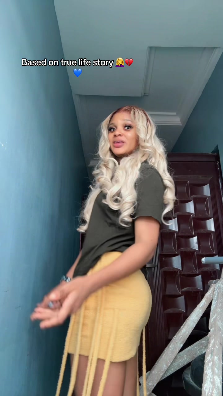 @afroblueries