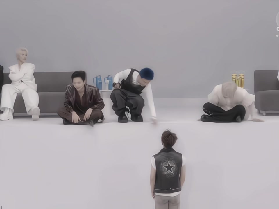 @𝑝𝑎𝑛ℎ ☆彡