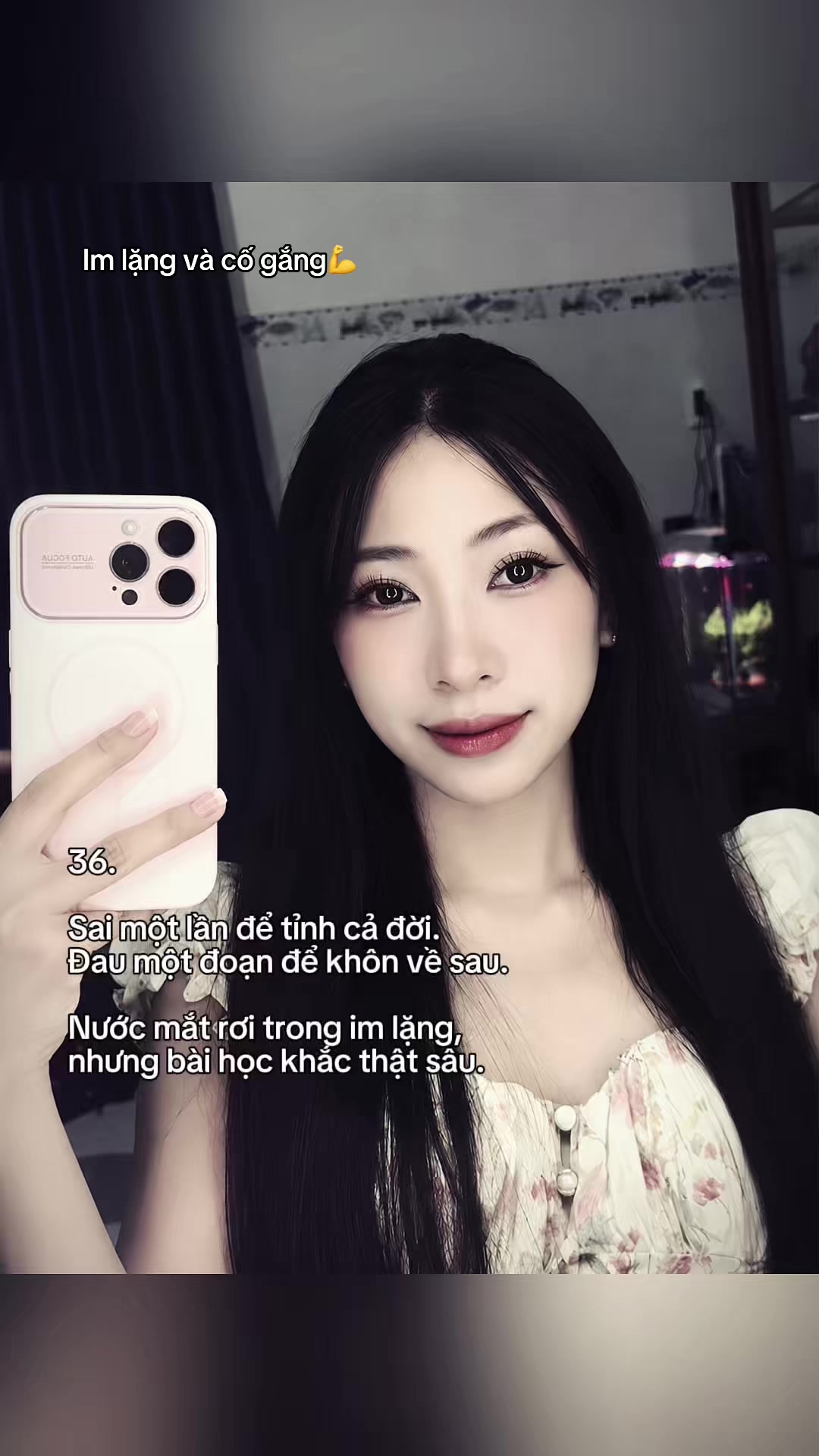 @Uy&ecirc;n Nhi