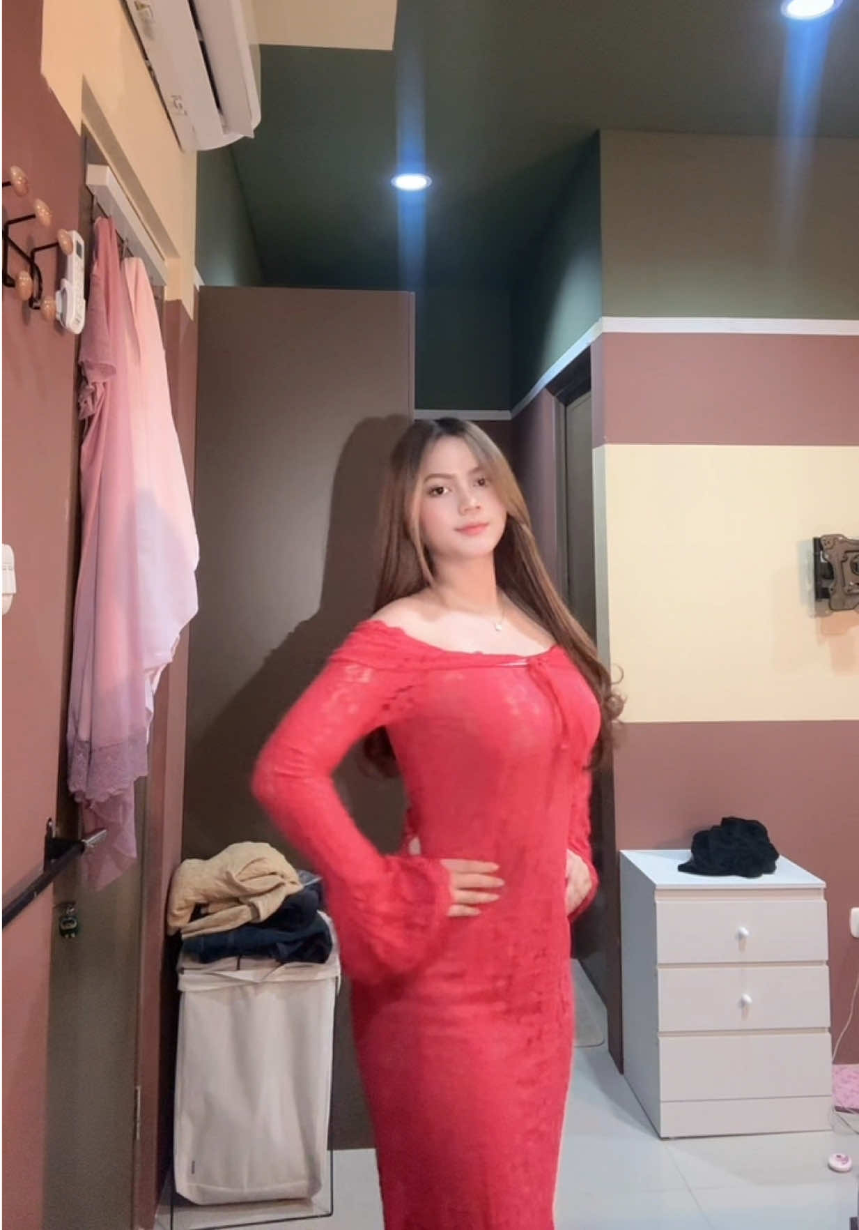 @decakamila_