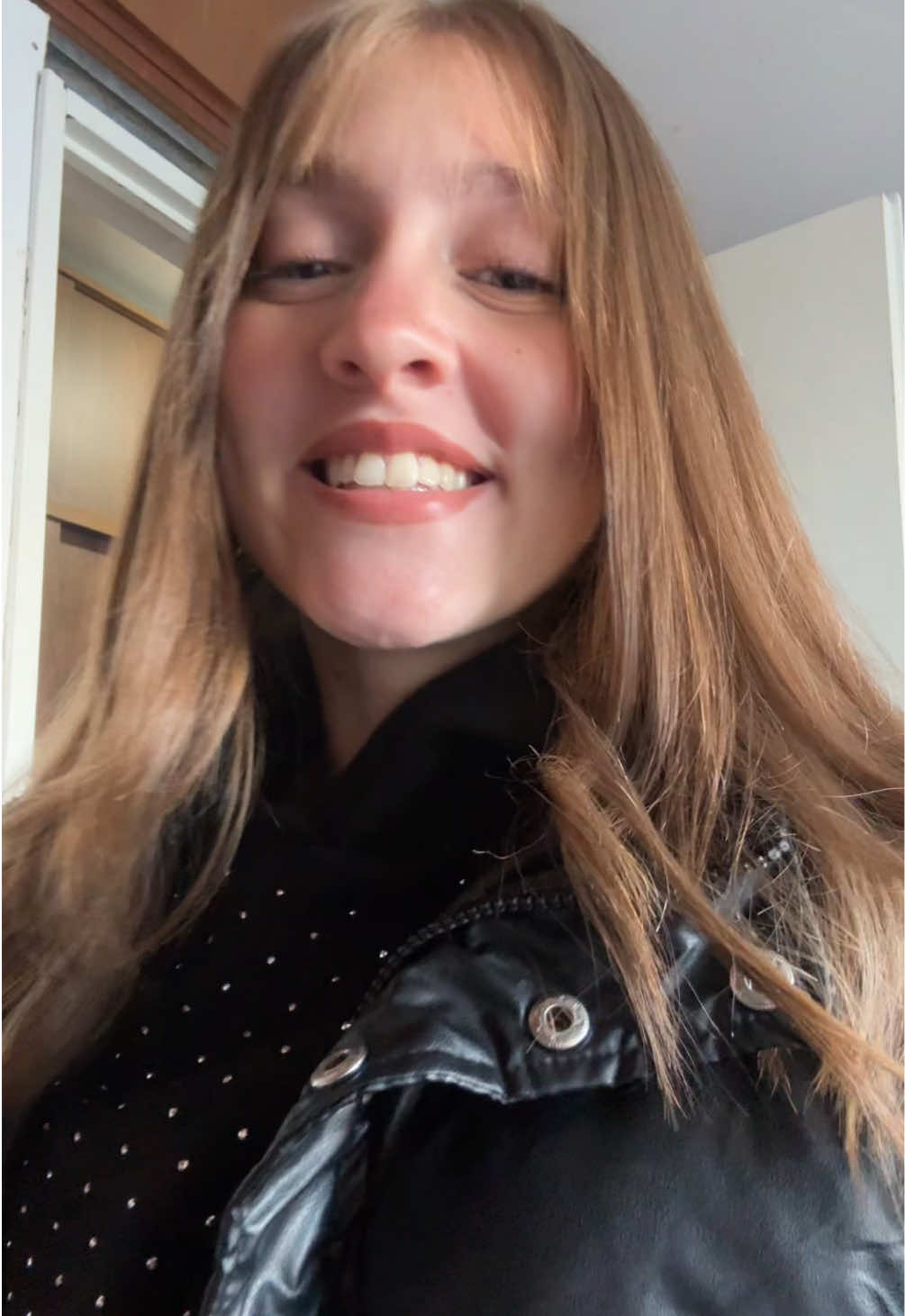 @𝒵𝑜𝑒𝓀𝓊𝓃𝒾𝓈𝒸𝒽𝒾
