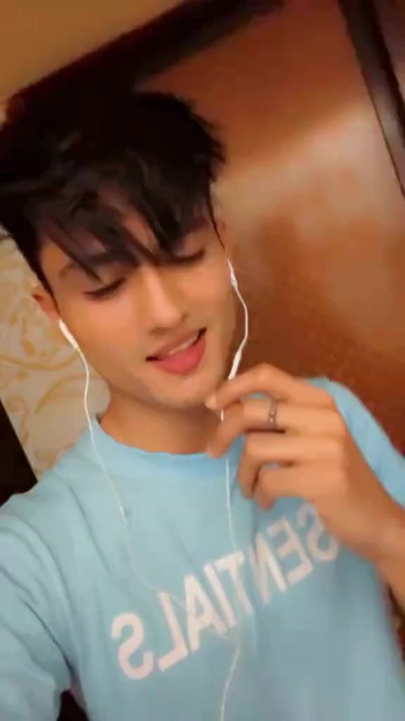 @CuteBoy110