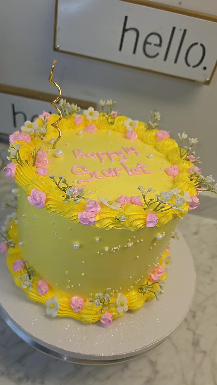 @AmazingCakesByYessy