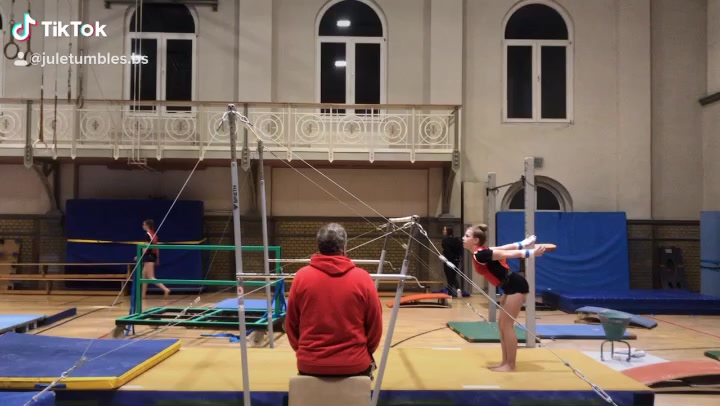 @🤸&zwj;♂️💙