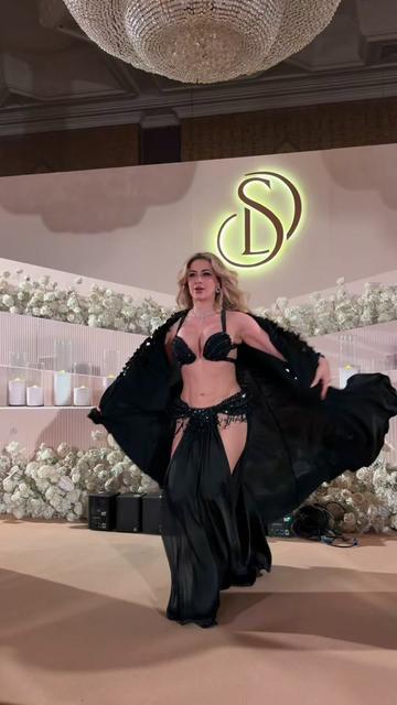 @Oxana Bazaeva