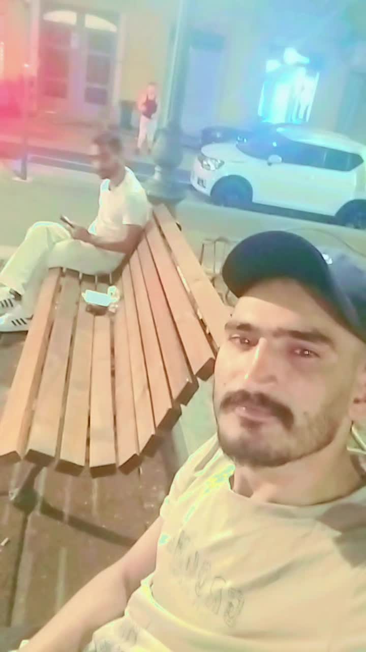 @jameel 🇮🇹❤️🇵🇰✈️