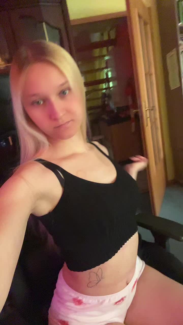 @😈👑𝐁𝐈𝐊E 𝐐𝐔𝐄𝐄𝐍👑😈